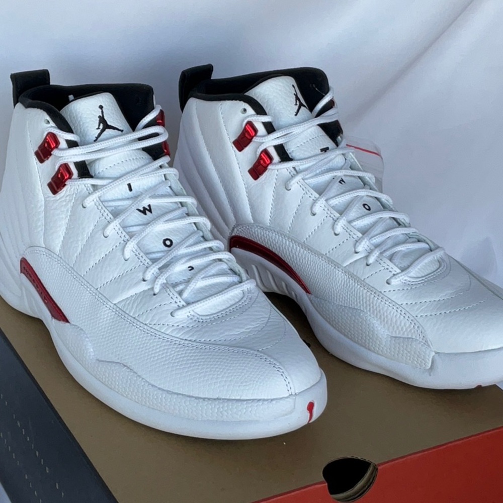 Nike Air Jordan 12 Retro NEW in Box Men’s 9 “Twist”